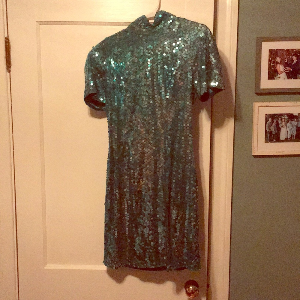 Incredible green sequined dress